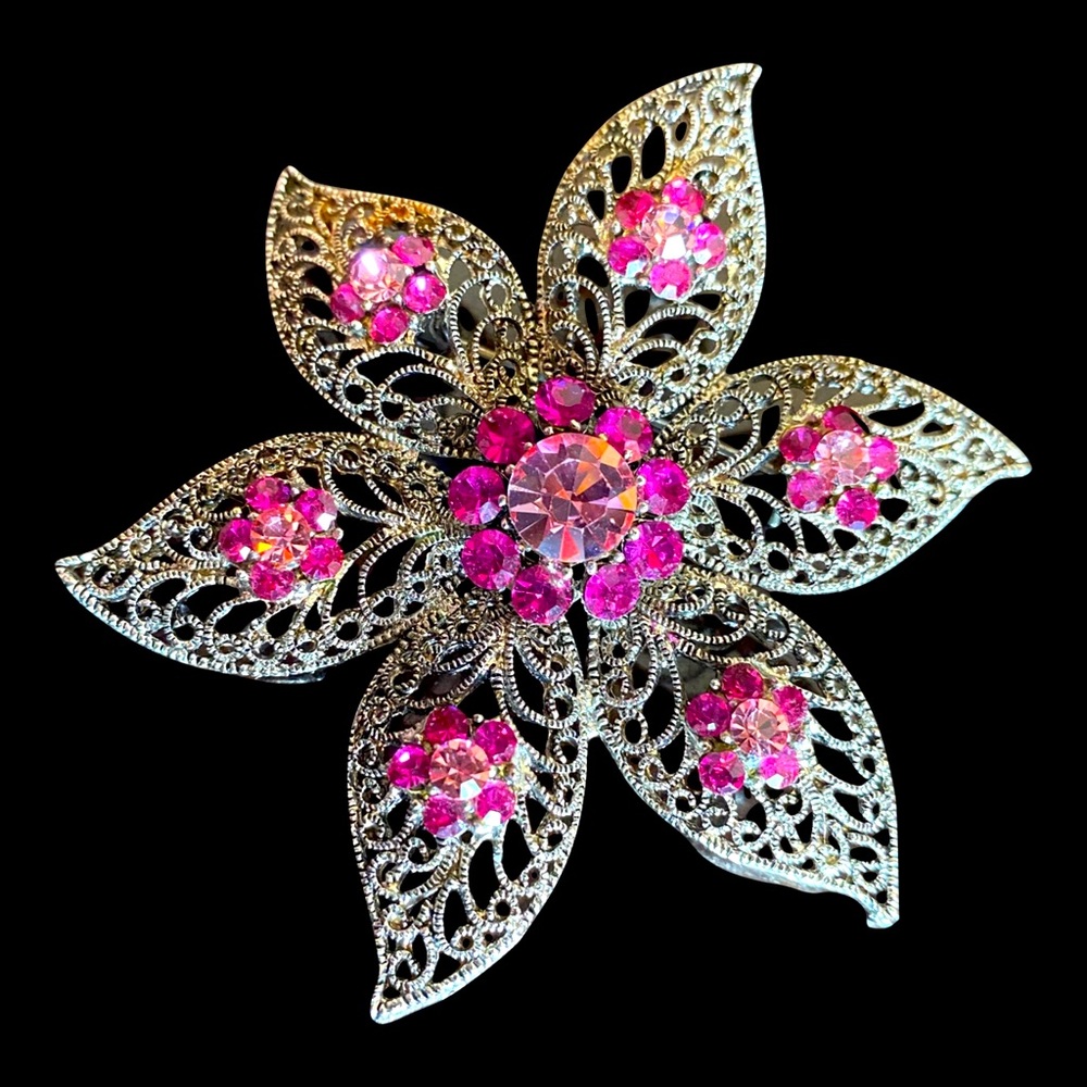 Women’s Pink Rhinestone Brooch
